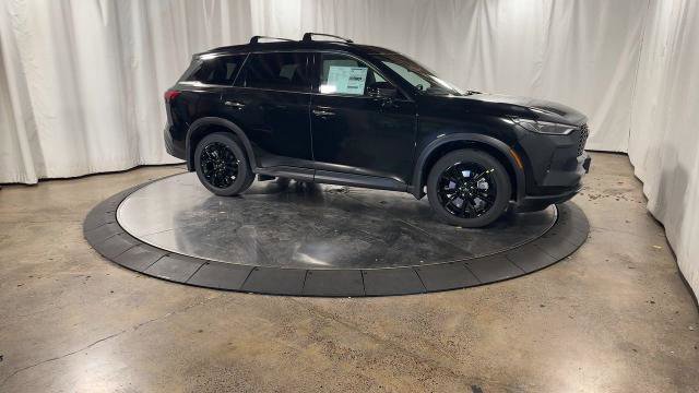 Certified 2025 INFINITI QX60 Luxe w/ Black Edition image 2