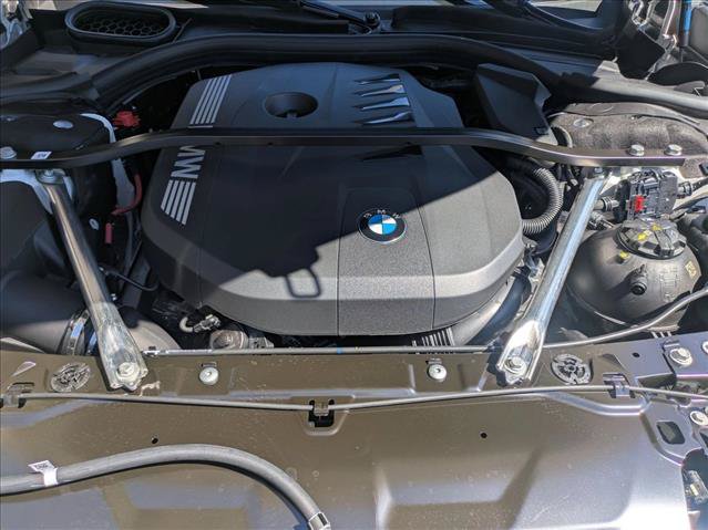 Used 2025 BMW 740i xDrive w/ Premium Package AWD/4WD image 18