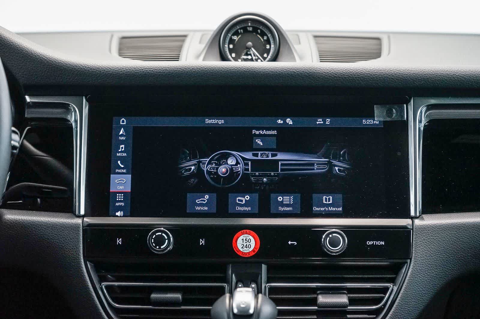 Certified 2026 Porsche Macan AWD/4WD image 20