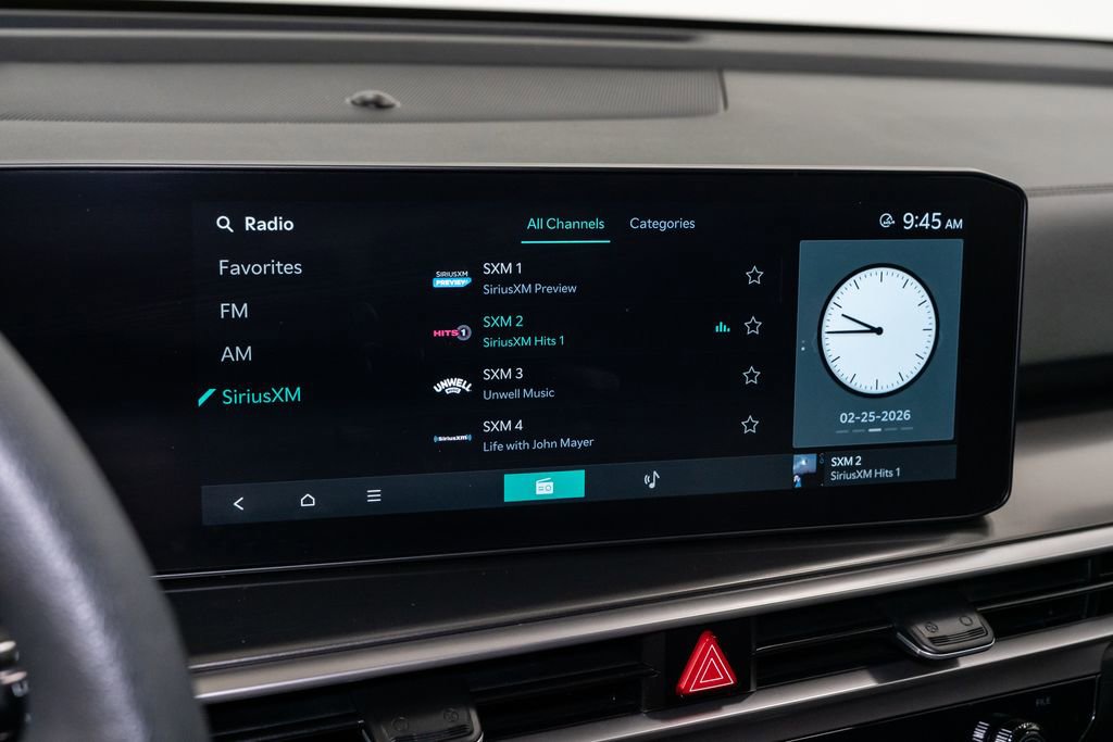 Certified 2025 Kia Sorento LX FWD image 17