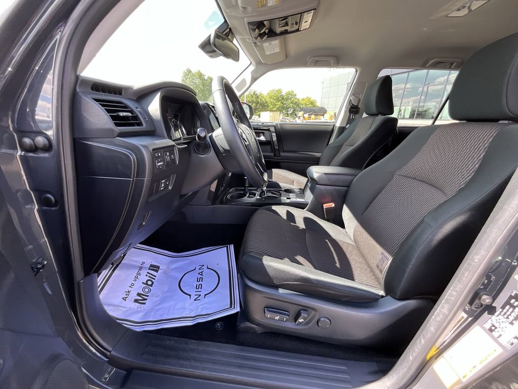Used 2024 Toyota 4Runner TRD Off-Road image 34