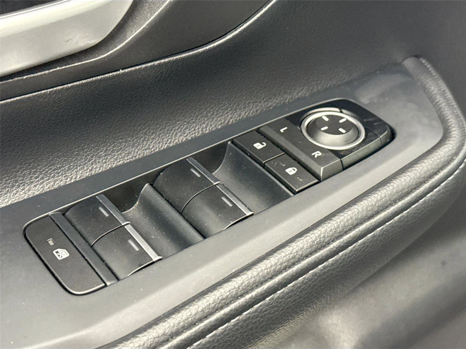 Certified 2025 Toyota Grand Highlander FWD image 28