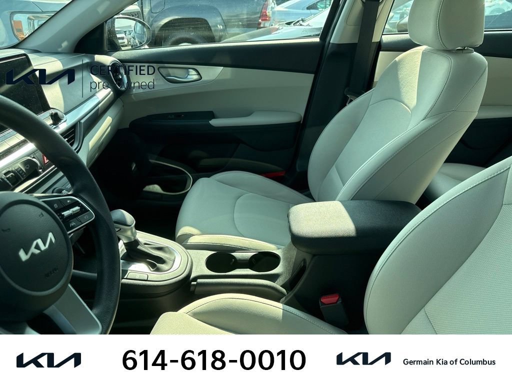 Certified 2023 Kia Forte LXS w/ LXS Technology Package FWD image 8