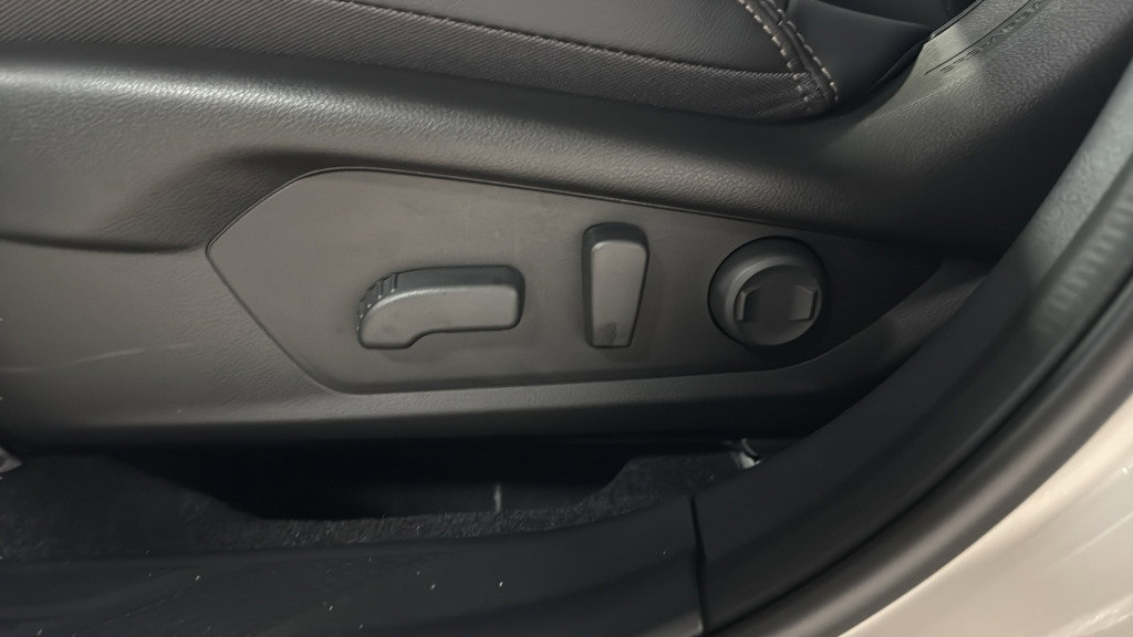 New 2026 Subaru Outback Limited AWD/4WD image 18