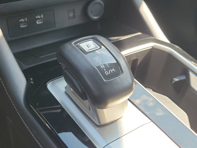 Used 2025 Mitsubishi Outlander SE FWD image 34
