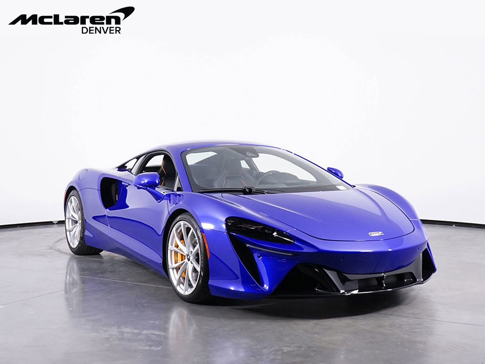 New 2025 McLaren Artura image 18