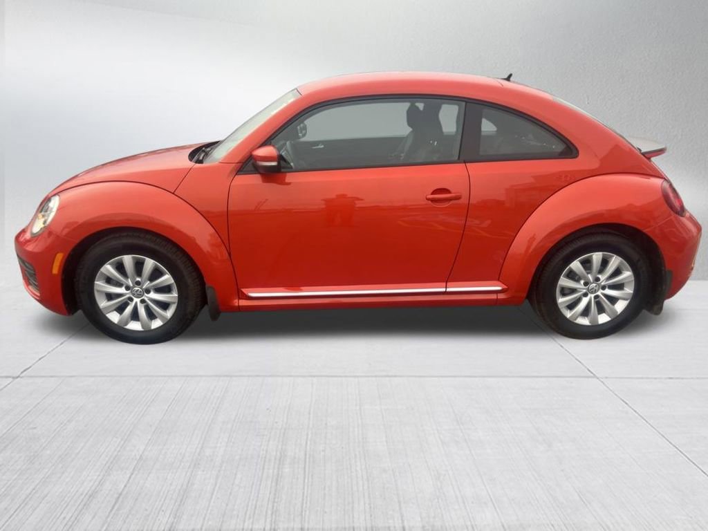 Used 2019 Volkswagen Beetle 2.0T S image 2