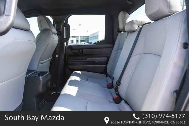 Used 2025 Toyota Tacoma SR5 AWD/4WD image 18