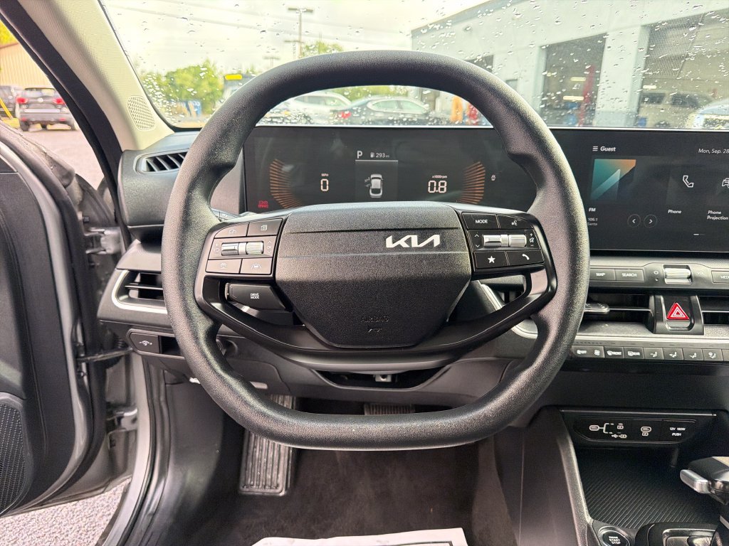 Used 2025 Kia K4 FWD image 17
