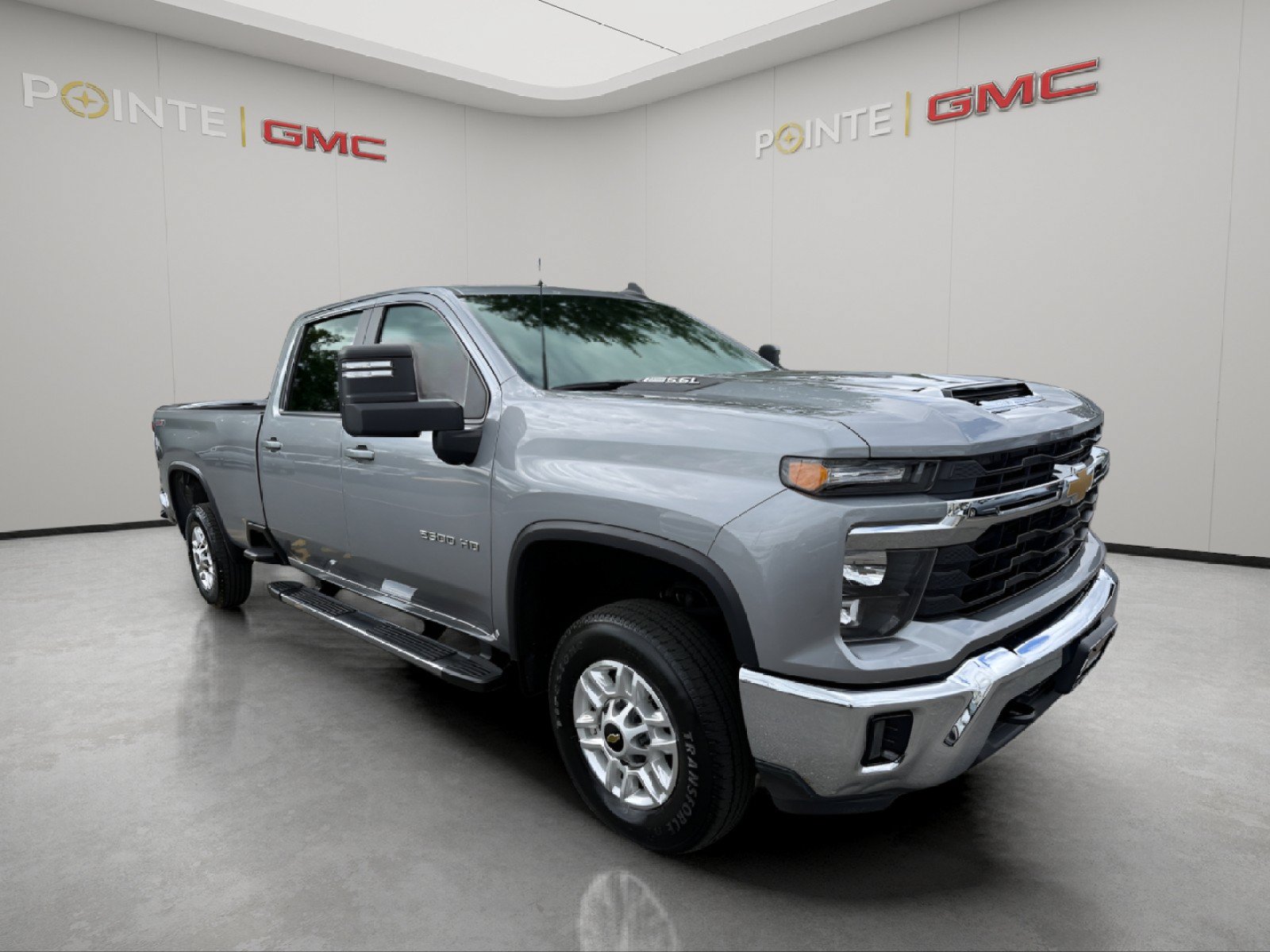 Used 2025 Chevrolet Silverado 2500 LT w/ Convenience Package AWD/4WD image 1