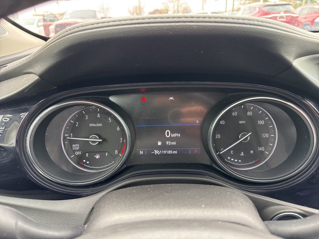 Certified 2020 Buick Encore GX Essence FWD image 24