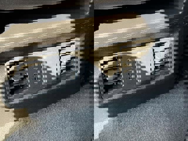 Used 2022 Chevrolet Silverado 1500 LT image 14