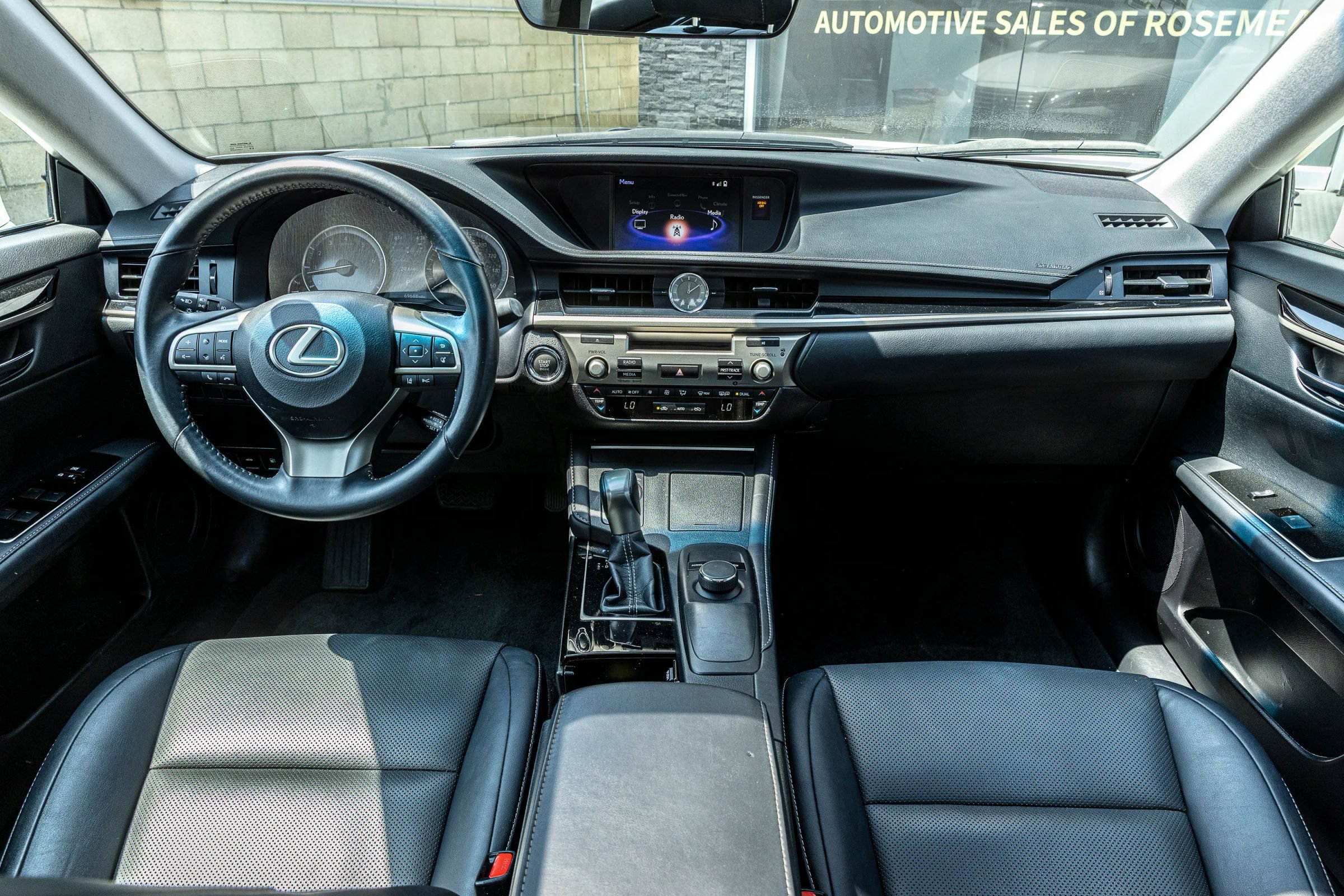 Used 2017 Lexus ES 350 w/ Accessory Package 2 FWD image 30