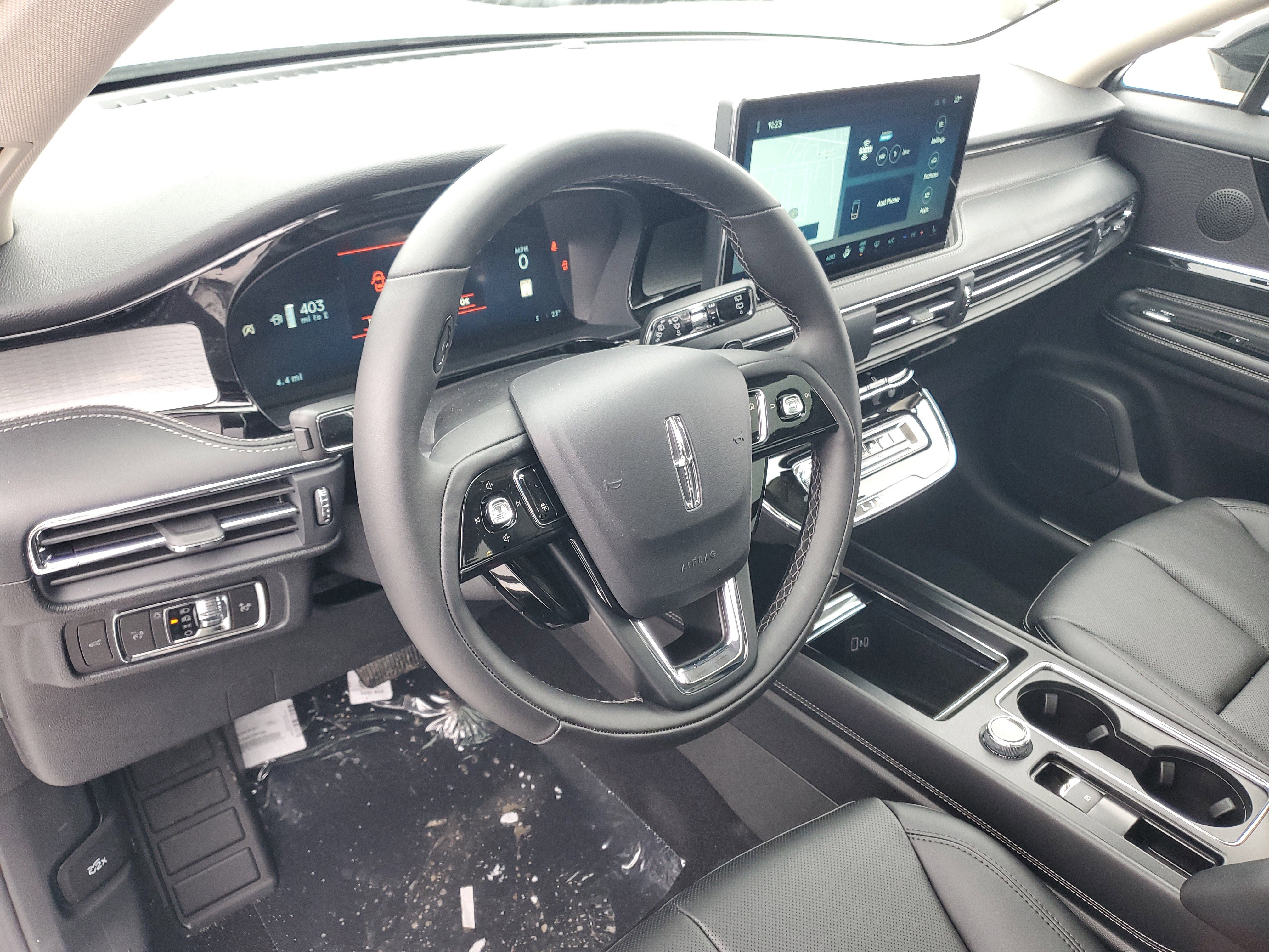 New 2026 Lincoln Corsair Premiere image 13