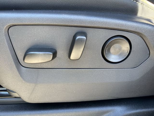 New 2026 GMC Yukon XL Elevation image 12