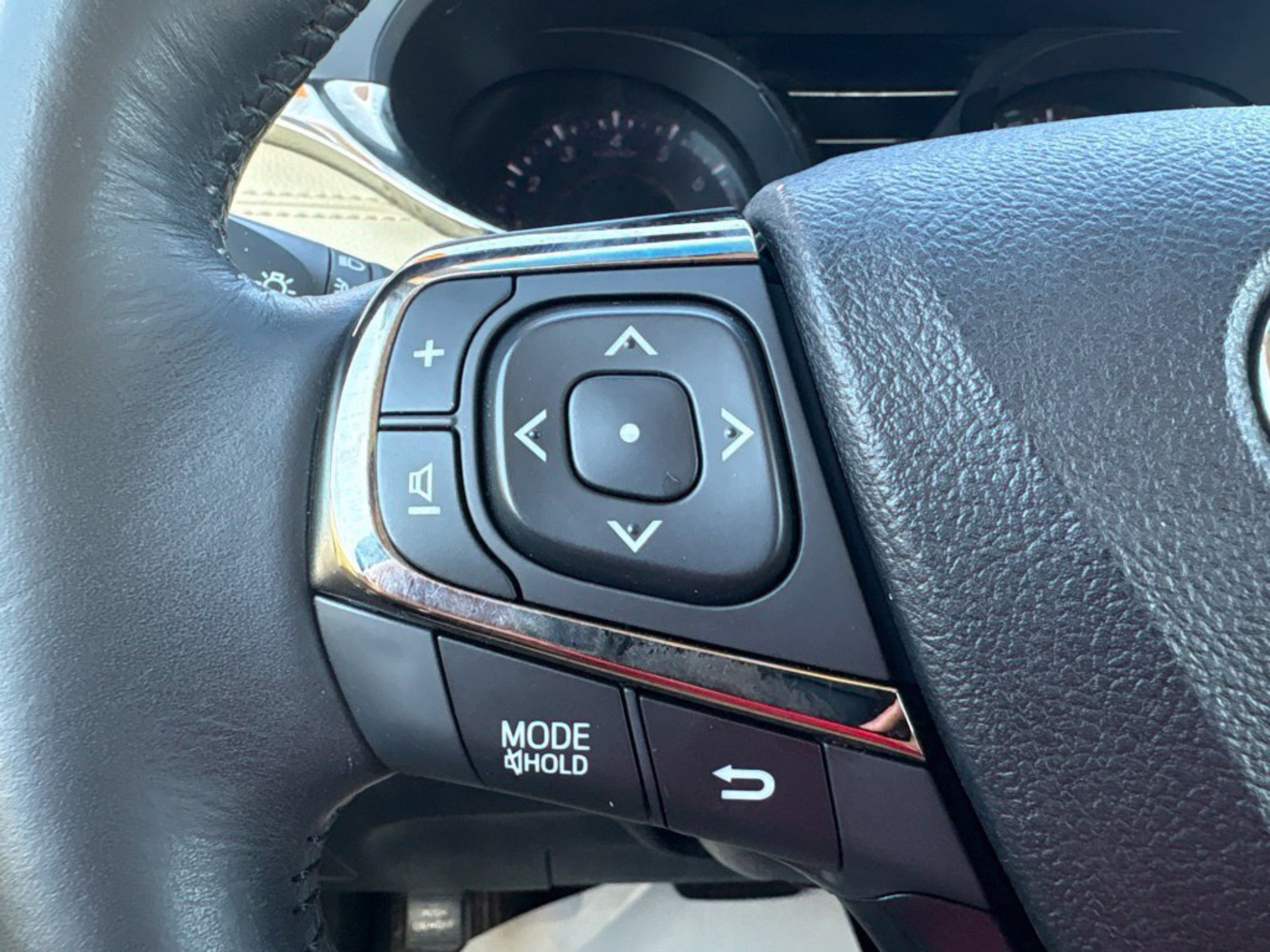 Used 2014 Toyota Avalon XLE Touring FWD image 8