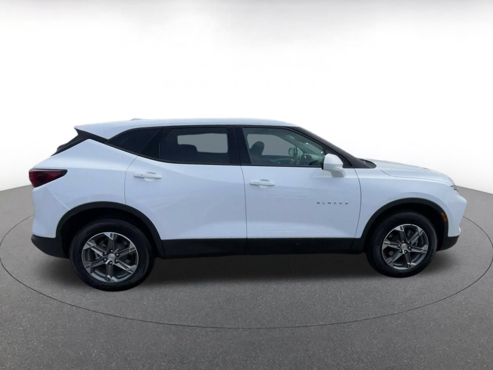 Used 2026 Chevrolet Blazer LT AWD/4WD image 16