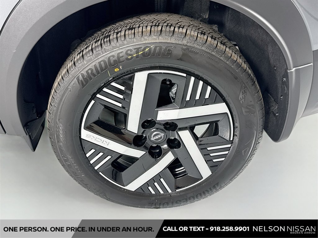 New 2027 Nissan Kicks SV w/ Cold Weather Package FWD image 29