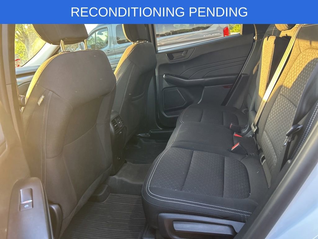 Used 2024 Ford Escape Active w/ Cold Weather Package image 9