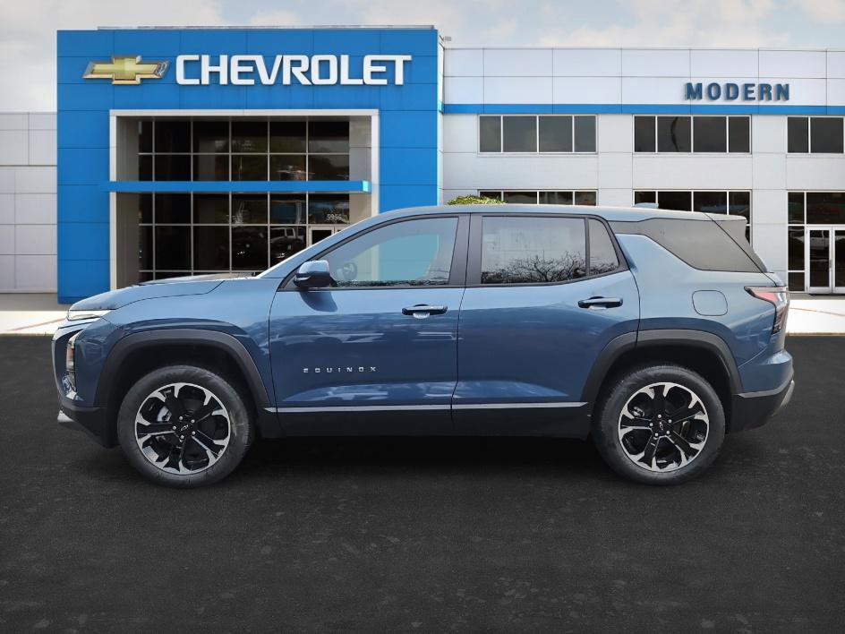 New 2026 Chevrolet Equinox LT image 2