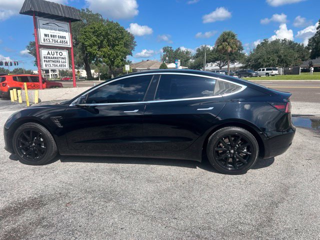 Used 2018 Tesla Model 3 Long Range RWD image 8