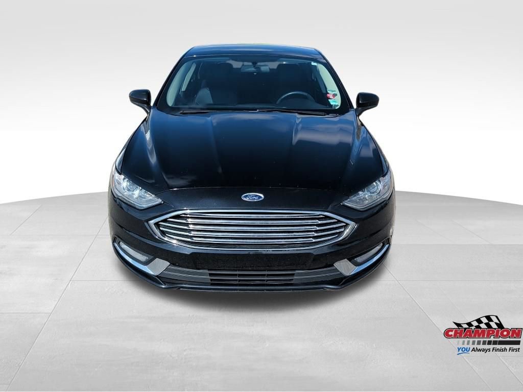 Used 2018 Ford Fusion SE w/ Equipment Group 201A image 9