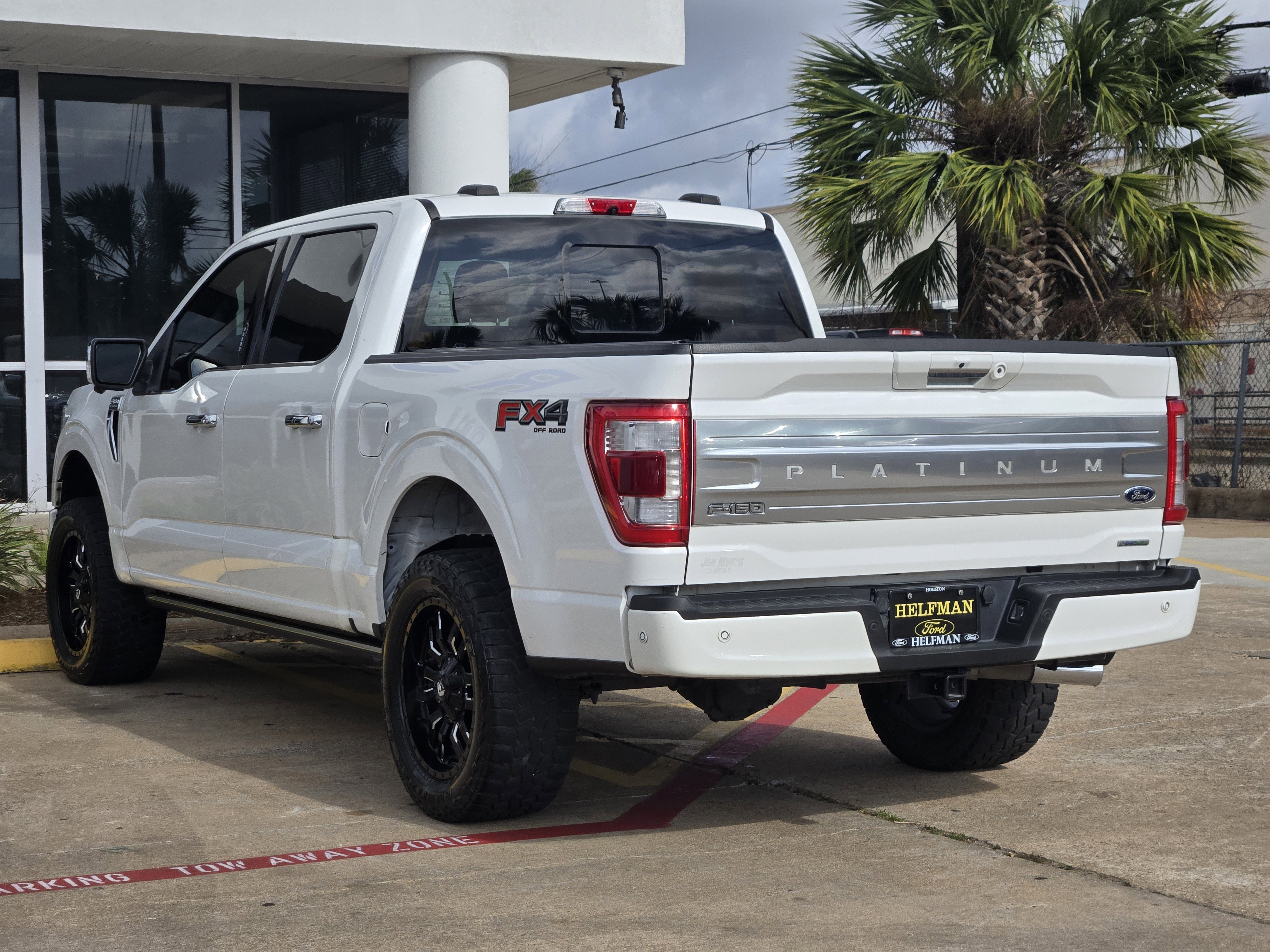 Used 2022 Ford F150 Platinum w/ Equipment Group 701A High image 4