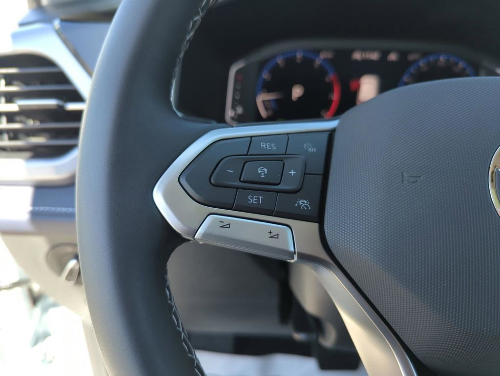 New 2026 Volkswagen Taos SEL image 41