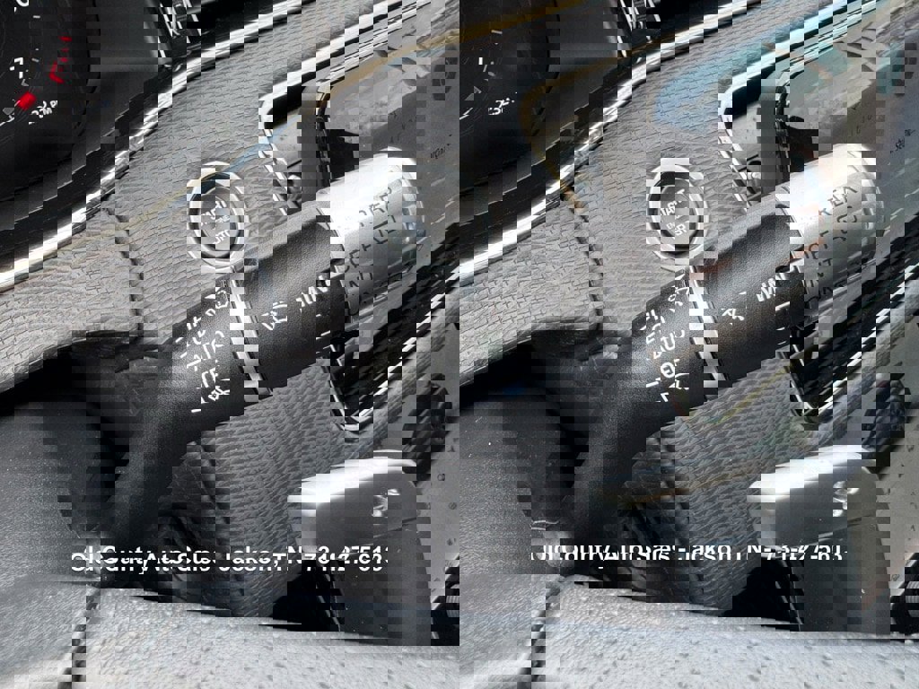 Used 2021 Land Rover Range Rover Evoque R-Dynamic S AWD/4WD image 32