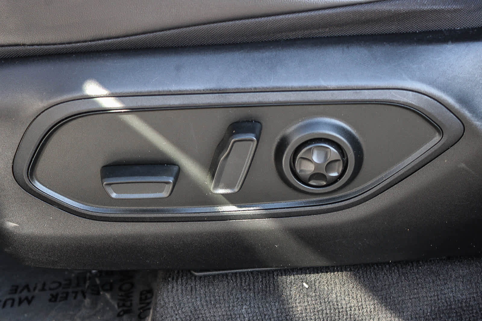 Used 2022 Jeep Grand Cherokee L Limited AWD/4WD image 21