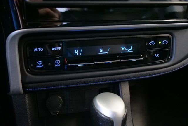 Used 2018 Toyota Corolla SE image 20