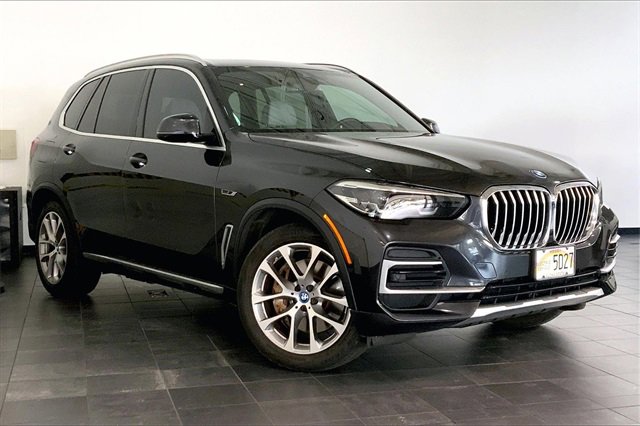 Certified 2023 BMW X5 xDrive45e w/ Luxury Seating Package image 2