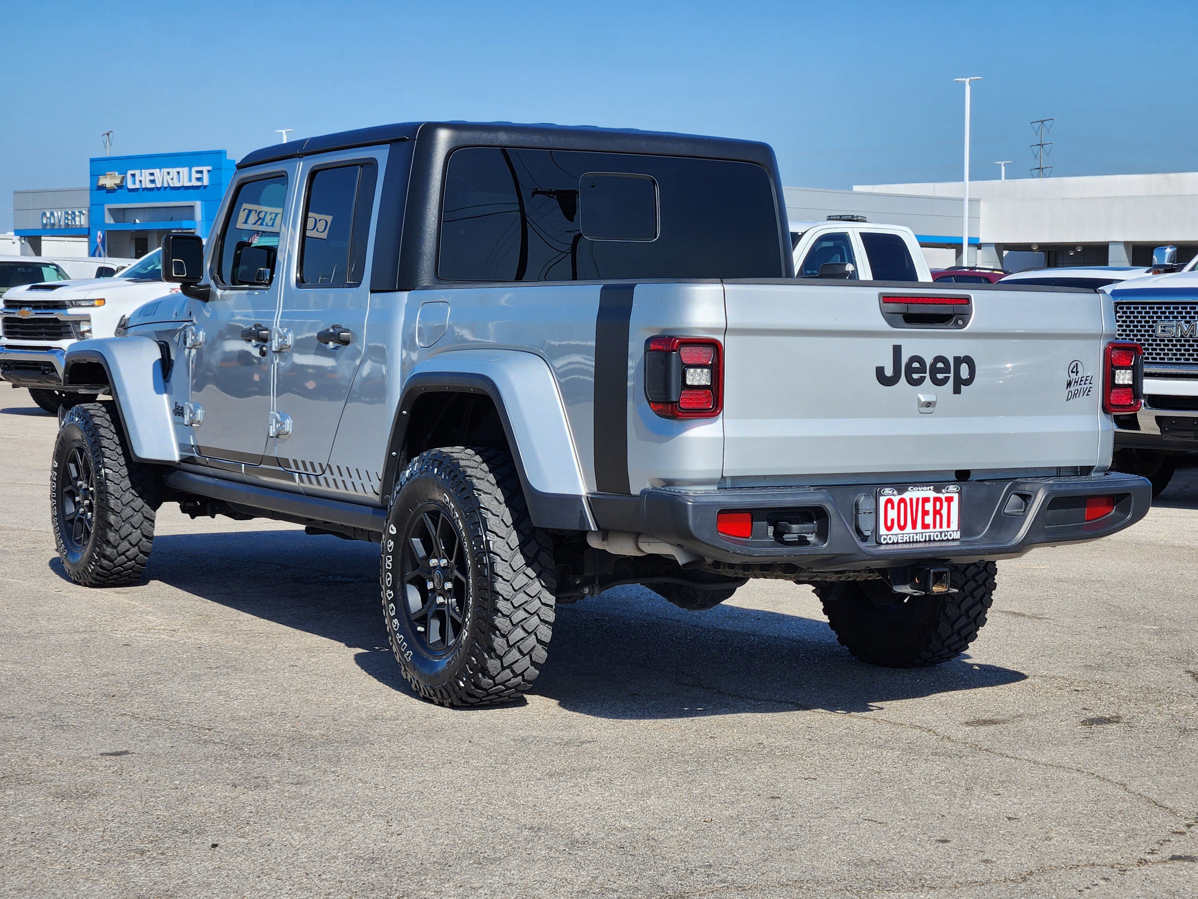 Used 2024 Jeep Gladiator Sport AWD/4WD image 7