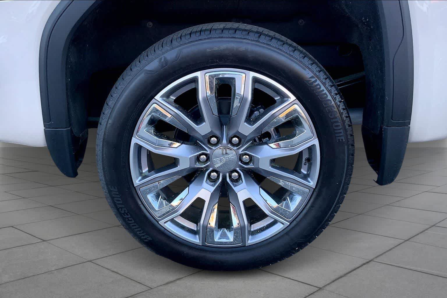 Used 2026 GMC Sierra 1500 Denali AWD/4WD image 11