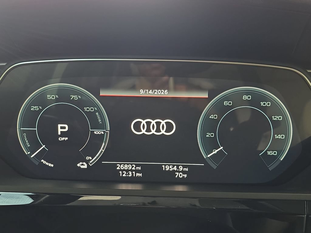 Used 2024 Audi Q8 e-tron Premium Plus AWD/4WD image 15