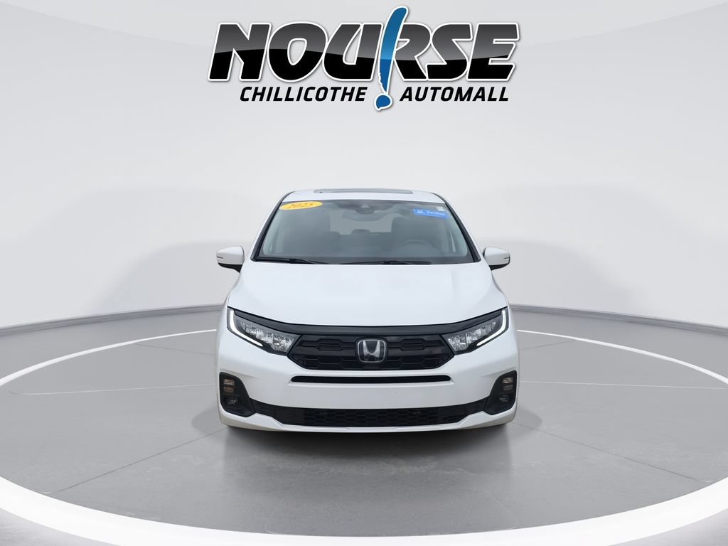 Certified 2025 Honda Odyssey Touring image 3