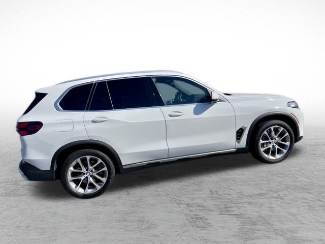 Used 2024 BMW X5 xDrive40i AWD/4WD image 7
