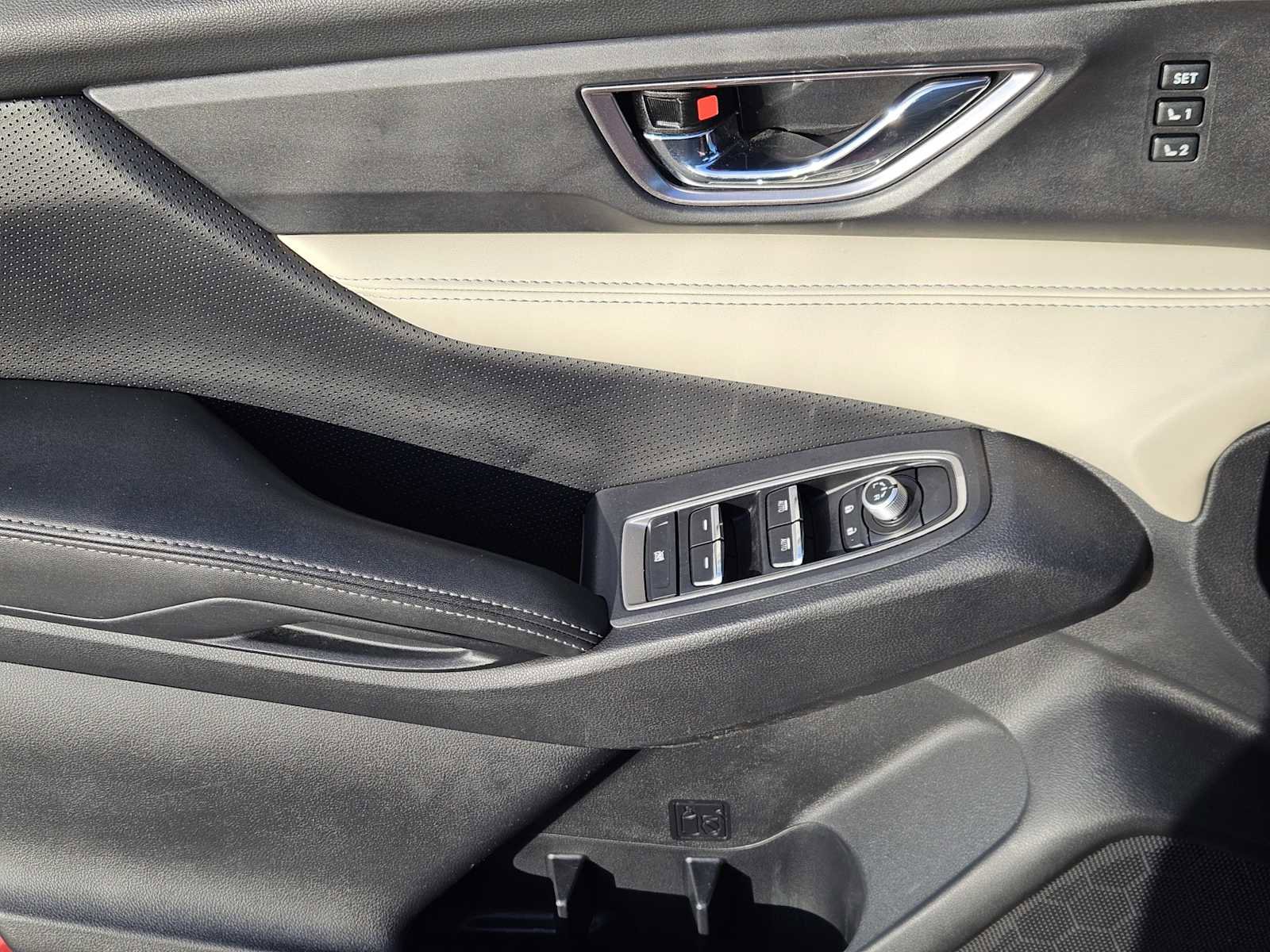 Used 2022 Subaru Ascent Limited w/ Technology Package image 22