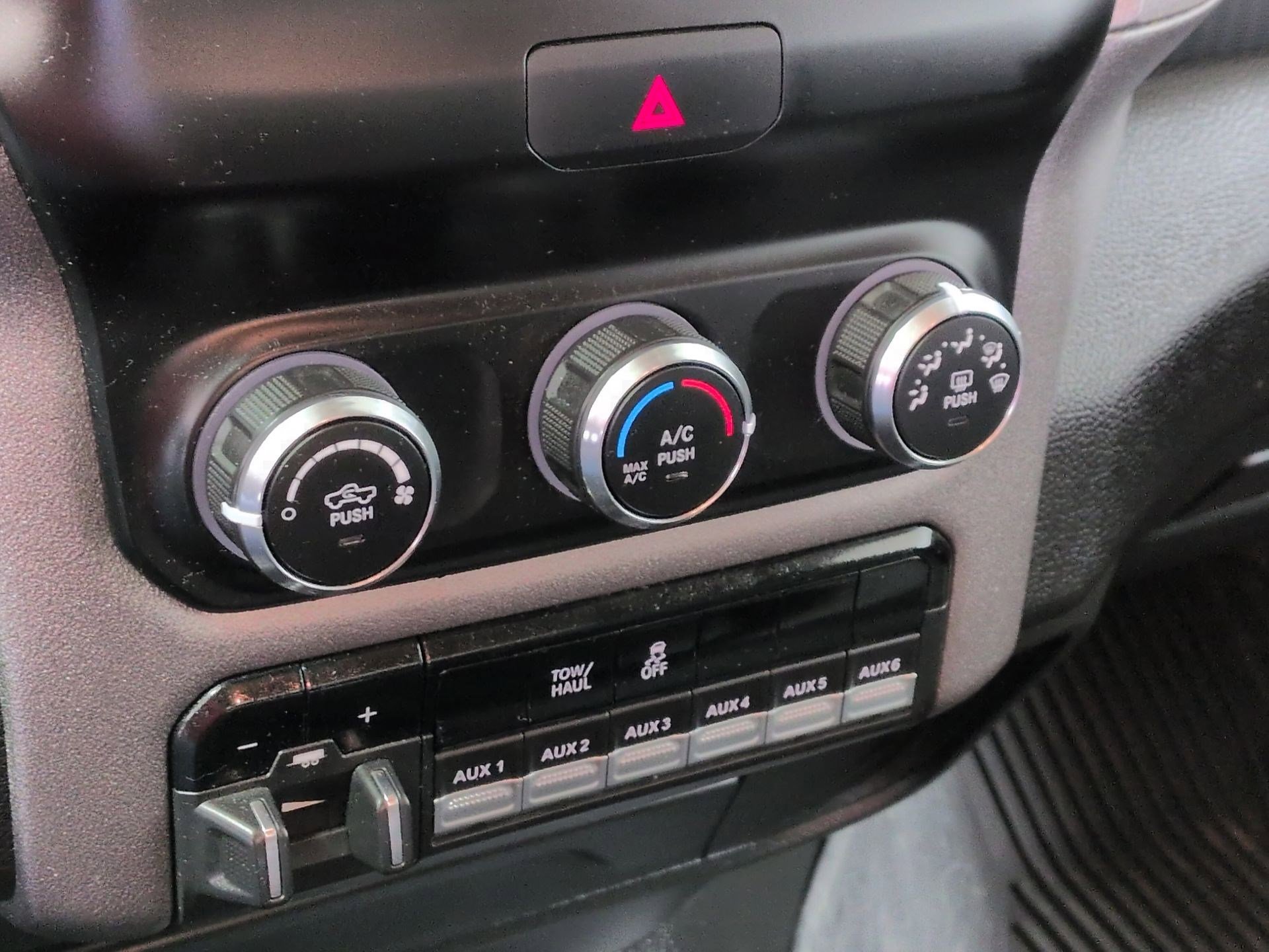 Used 2020 RAM 3500 Tradesman image 14