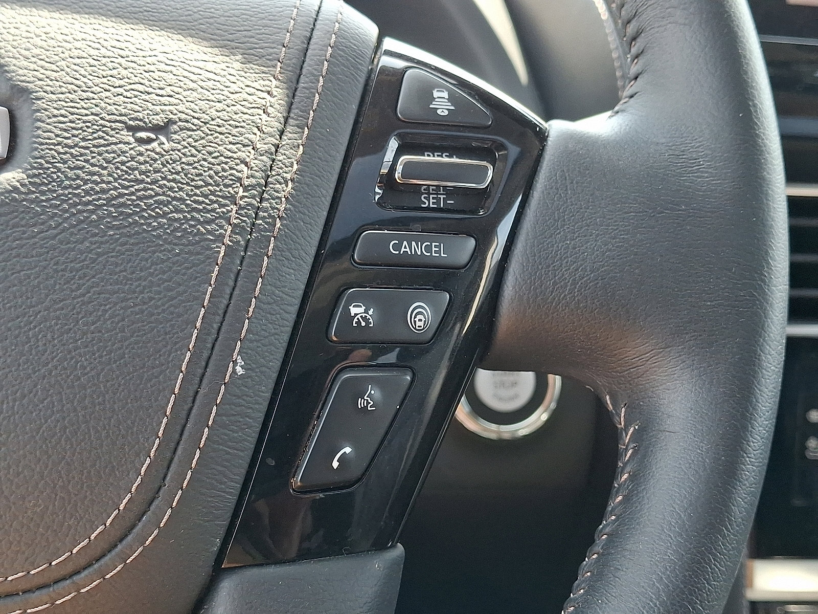 Certified 2024 Nissan Armada Platinum w/ Captain's Chairs Package image 26