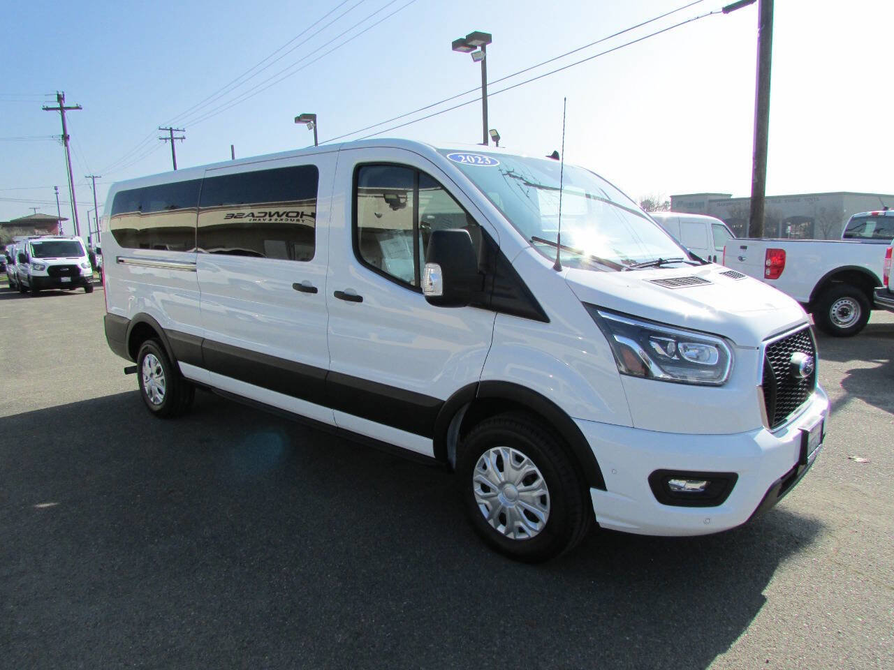 Used 2023 Ford Transit 350 XLT image 2
