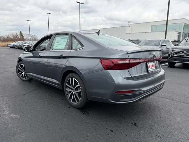 New 2026 Volkswagen Jetta SE FWD image 5
