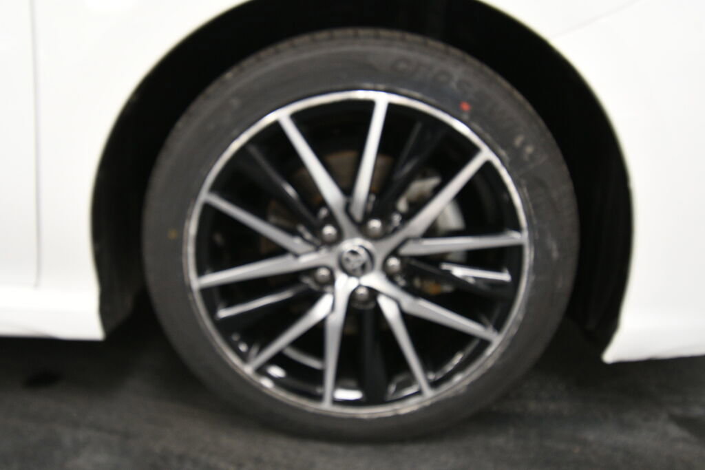 Certified 2024 Toyota Camry SE image 28
