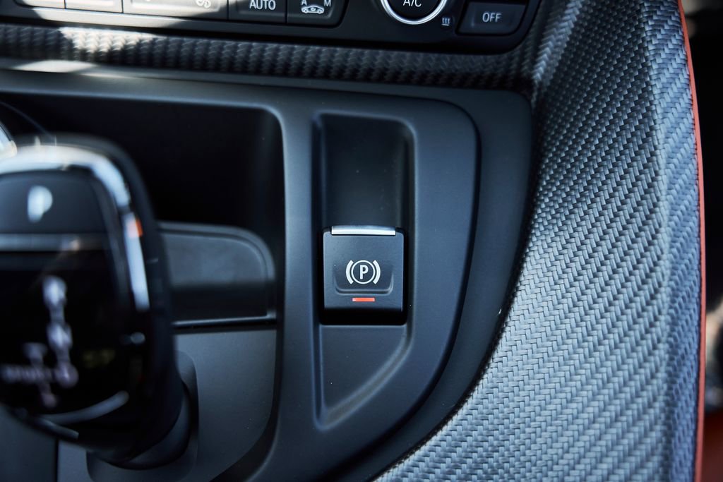 Used 2019 BMW i8 Coupe image 60