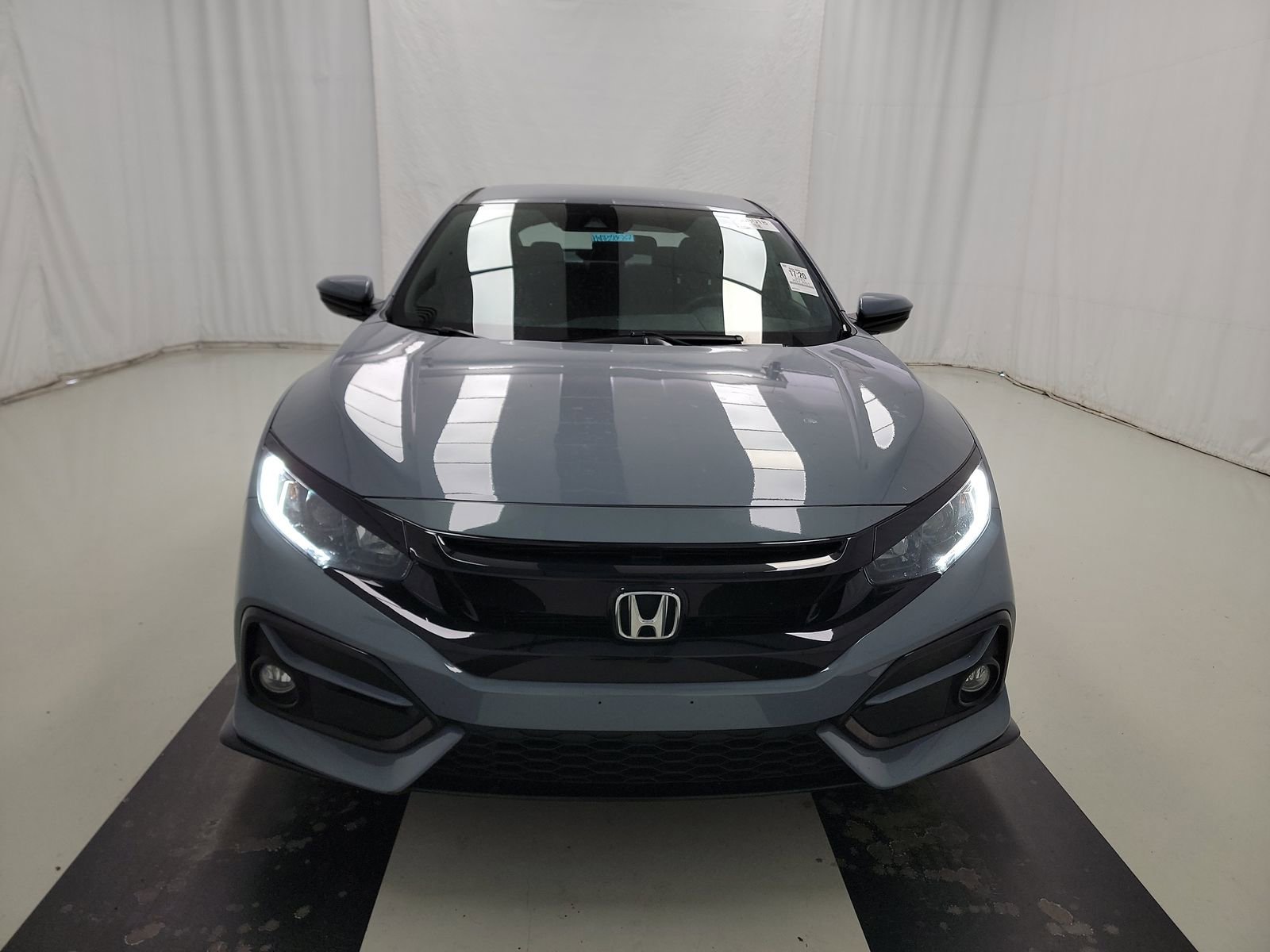 Used 2021 Honda Civic Sport image 2