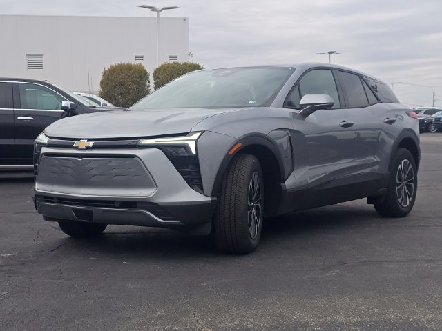 New 2025 Chevrolet Blazer EV LT AWD/4WD image 2