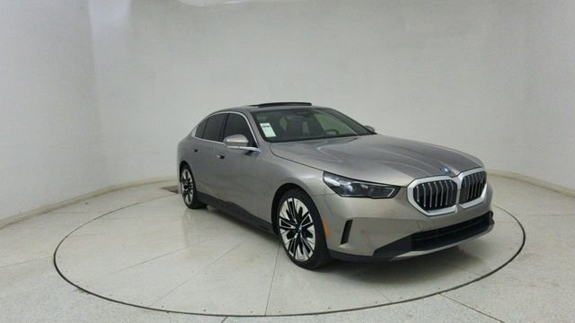 Used 2025 BMW i5 xDrive40 image 63