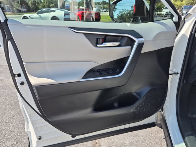 Used 2024 Toyota RAV4 XLE FWD image 26