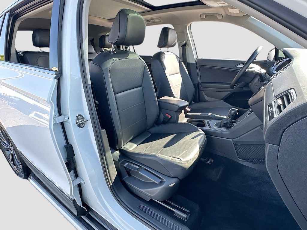 Used 2019 Volkswagen Tiguan SEL image 29