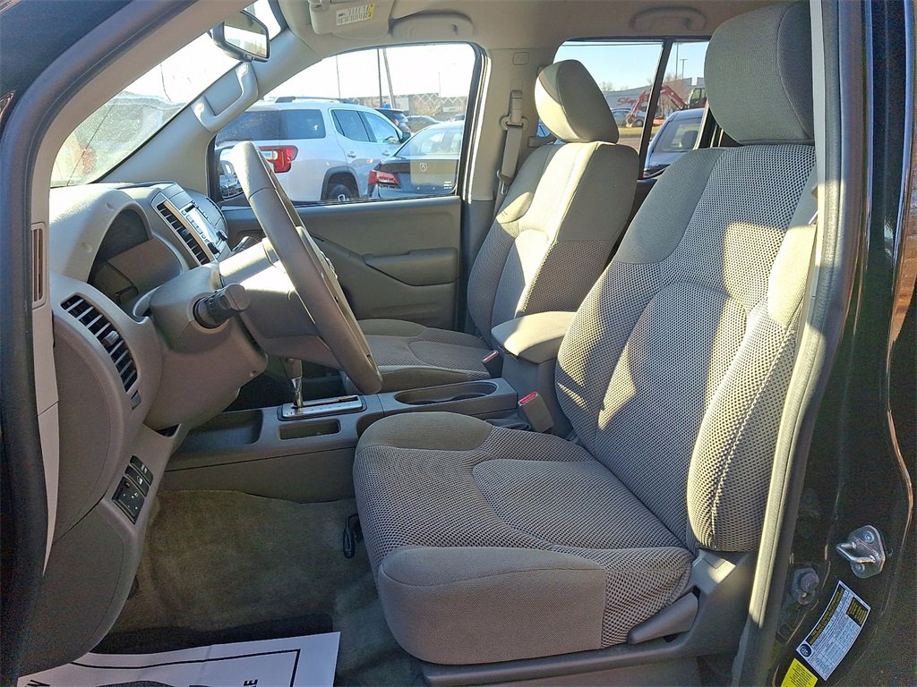 Used 2018 Nissan Frontier SV w/ Value Truck Package image 13